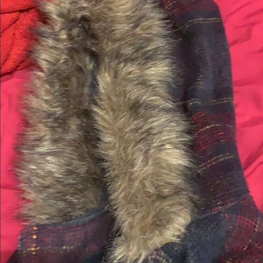 coat - Picture 2 of 2